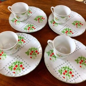 4 Sets Enesco 'Swiss Strawberry Dot' Snack Plates